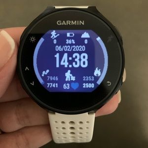 Garmin Forerunner 235